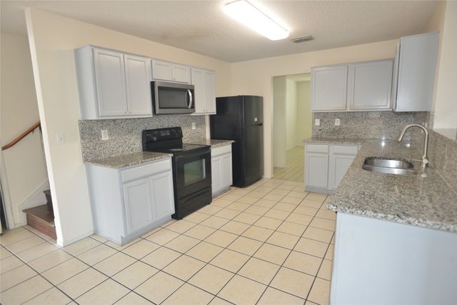 2812 Sonora Lane, Mesquite, TX 75181