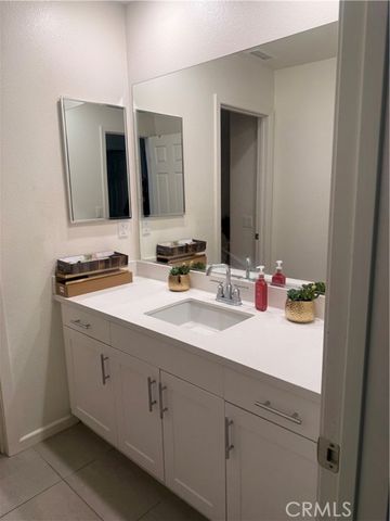 467 North Pinewood, Rialto, CA 92376