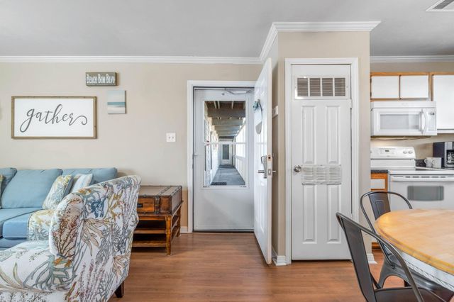 1330 SE Miracle Strip Parkway 211, Fort Walton Beach, FL 32548