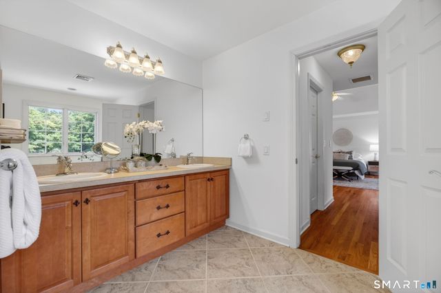 3 Lillinonah Ridge Drive, New Milford, CT 06776
