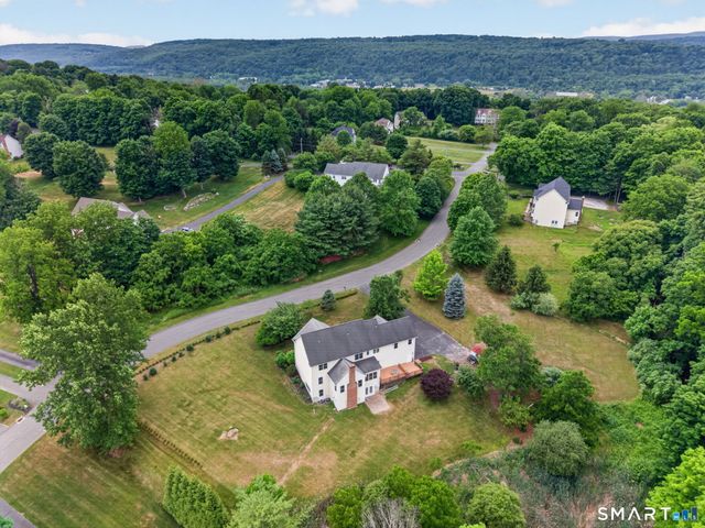 3 Lillinonah Ridge Drive, New Milford, CT 06776