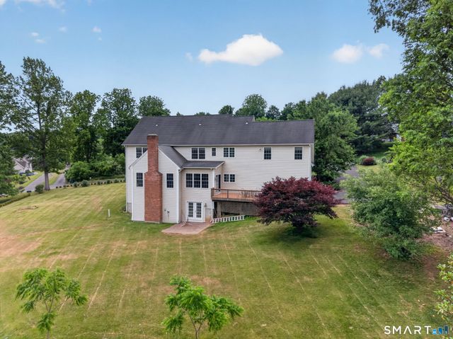 3 Lillinonah Ridge Drive, New Milford, CT 06776