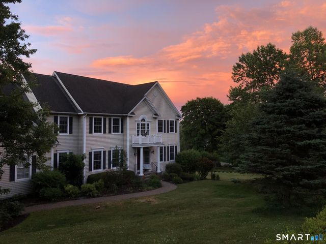 3 Lillinonah Ridge Drive, New Milford, CT 06776