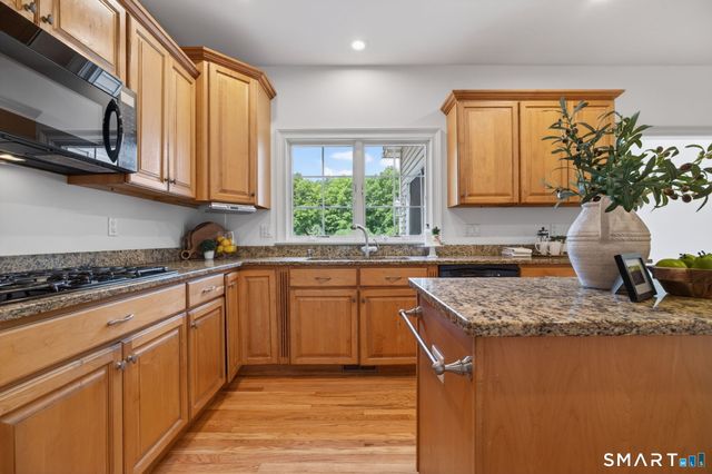 3 Lillinonah Ridge Drive, New Milford, CT 06776
