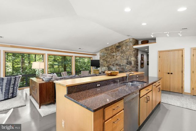 1319 CHAMPE PLAIN, Etlan, VA 22719