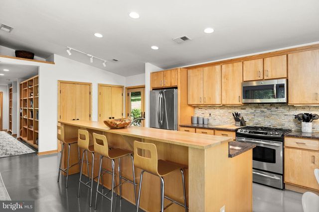 1319 CHAMPE PLAIN, Etlan, VA 22719