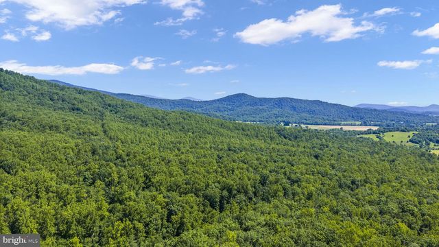 1319 CHAMPE PLAIN, Etlan, VA 22719