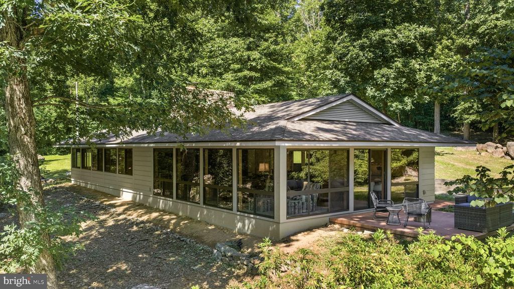 1319 CHAMPE PLAIN, Etlan, VA 22719
