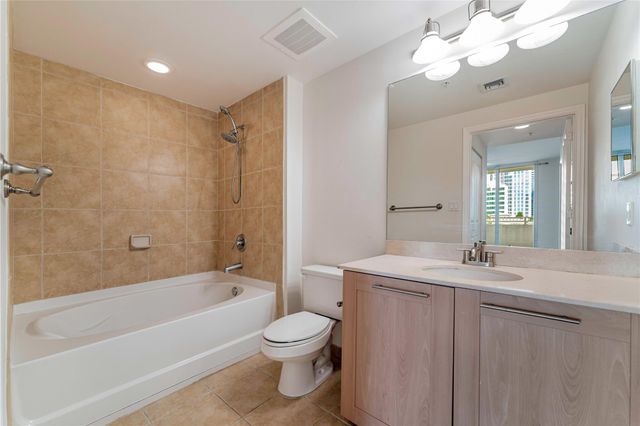 511 SE 5th Ave 803, Fort Lauderdale, FL 33301