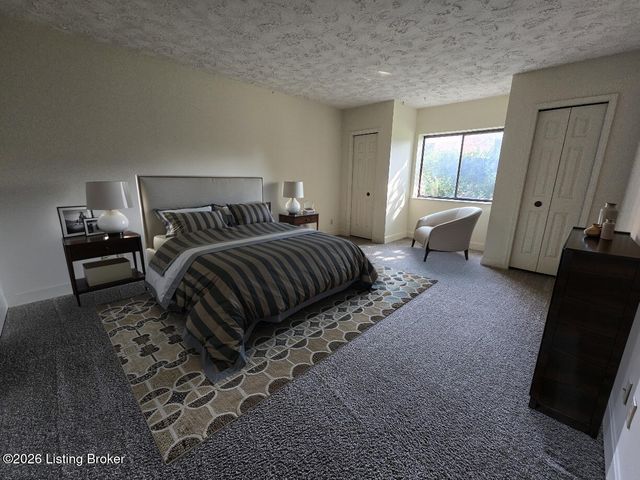 5800 Coach Gate Wynde APT 273, Louisville, KY 40207