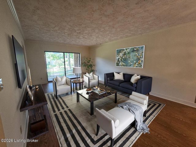 5800 Coach Gate Wynde APT 273, Louisville, KY 40207
