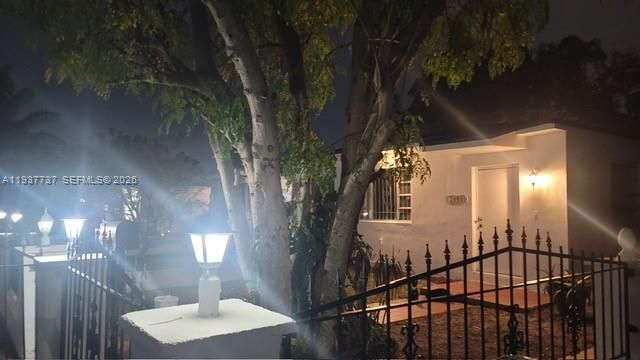 2951 NW 49th St, Miami, FL 33142