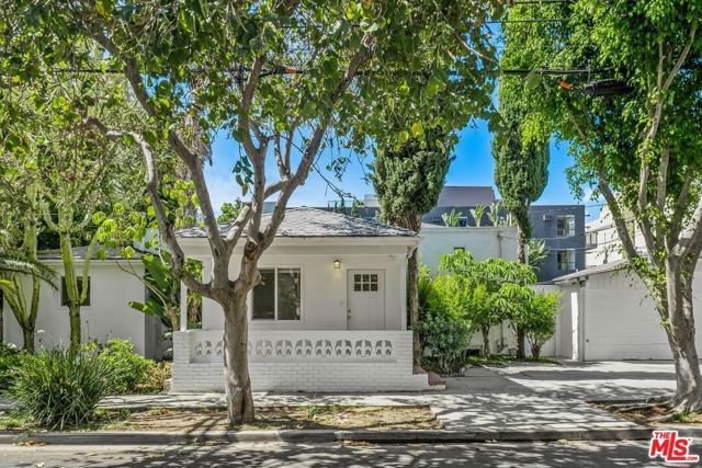 739 Westbourne Drive, West Hollywood, CA 90069