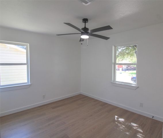 1646 Jackson Street, Grand Prairie, TX 75051