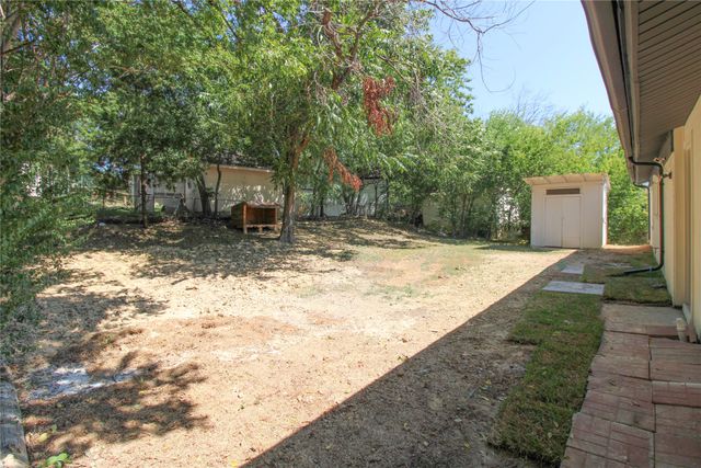 1646 Jackson Street, Grand Prairie, TX 75051