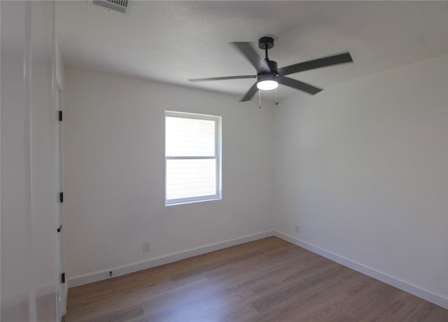 1646 Jackson Street, Grand Prairie, TX 75051