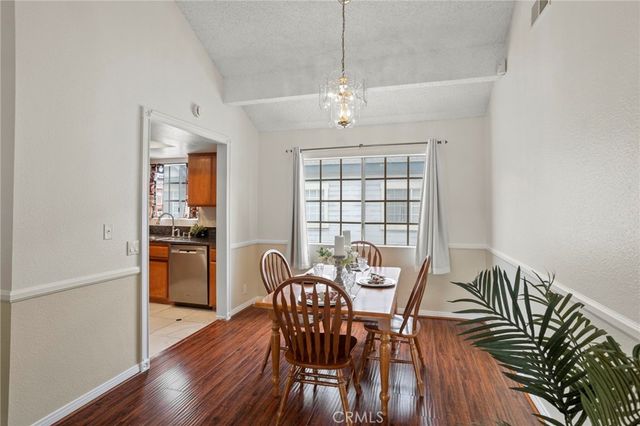 343 W Central J, Monrovia, CA 91016