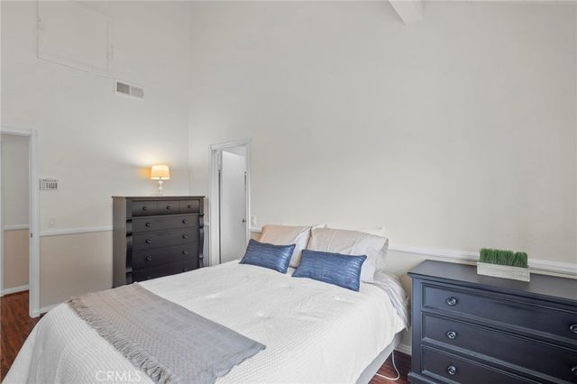343 W Central J, Monrovia, CA 91016