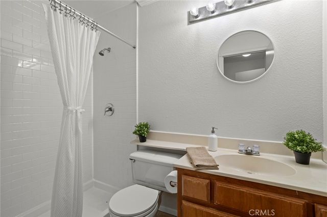 343 W Central J, Monrovia, CA 91016