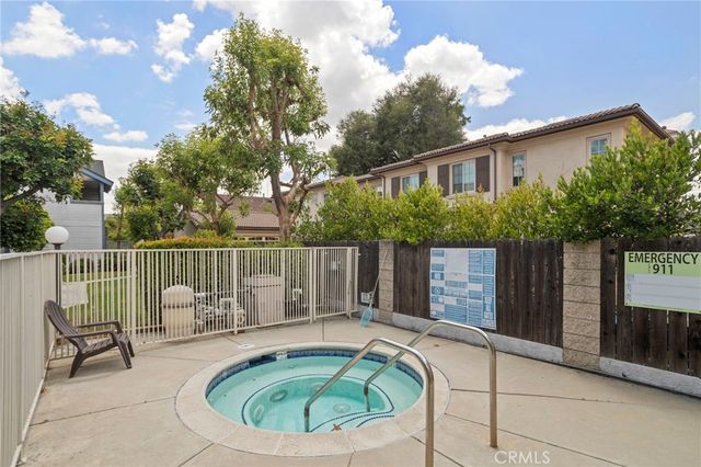 343 W Central J, Monrovia, CA 91016
