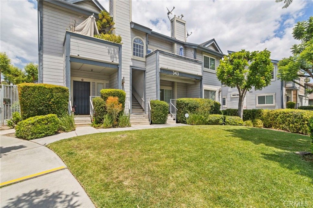 343 W Central J, Monrovia, CA 91016