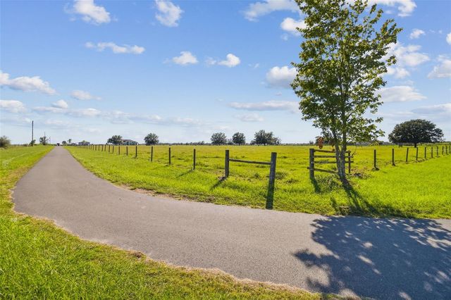 15639 SETH COUNTRY LANE, Wimauma, FL 33598