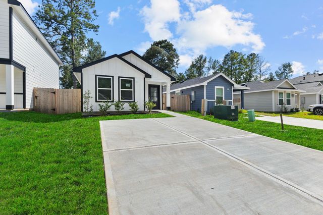 11934 Detar Court, Willis, TX 77378