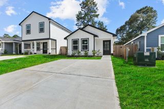 11934 Detar Court, Willis, TX 77378