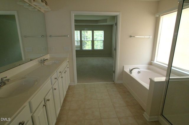 5324 Shaker Heights Lane, Raleigh, NC 27613