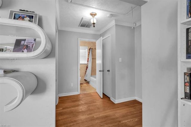 316 Martha Lee DR, Hampton, VA 23666