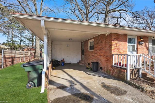 316 Martha Lee DR, Hampton, VA 23666