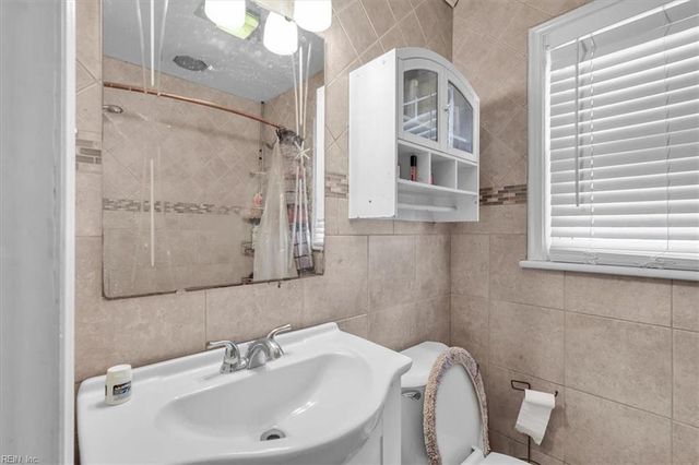 316 Martha Lee DR, Hampton, VA 23666