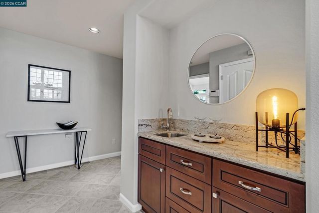 204 Vista Glen Pl, Martinez, CA 94553