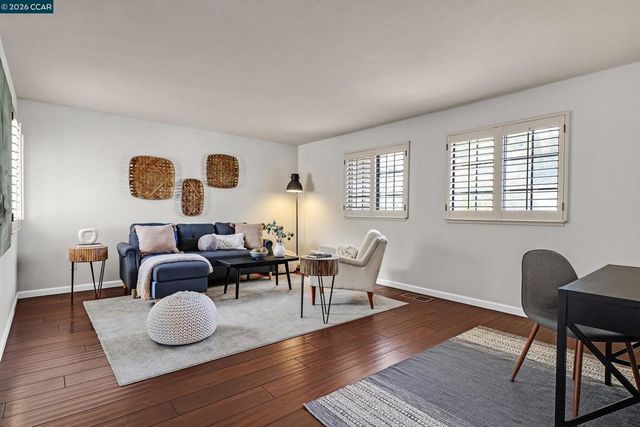 204 Vista Glen Pl, Martinez, CA 94553