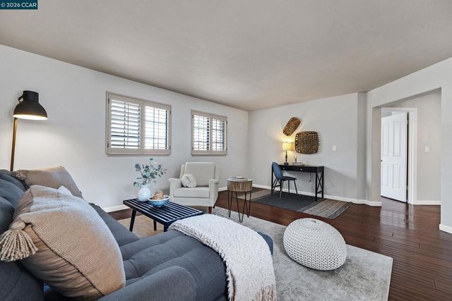 204 Vista Glen Pl, Martinez, CA 94553