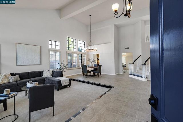 204 Vista Glen Pl, Martinez, CA 94553