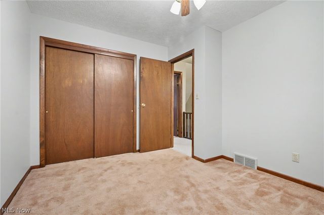 548 Continental Drive B, Salem, OH 44460