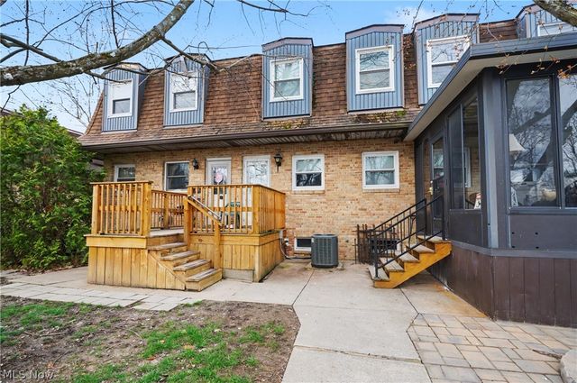 548 Continental Drive B, Salem, OH 44460