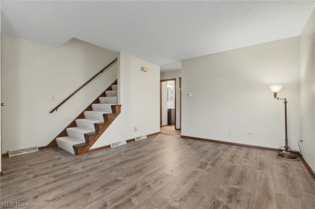 548 Continental Drive B, Salem, OH 44460