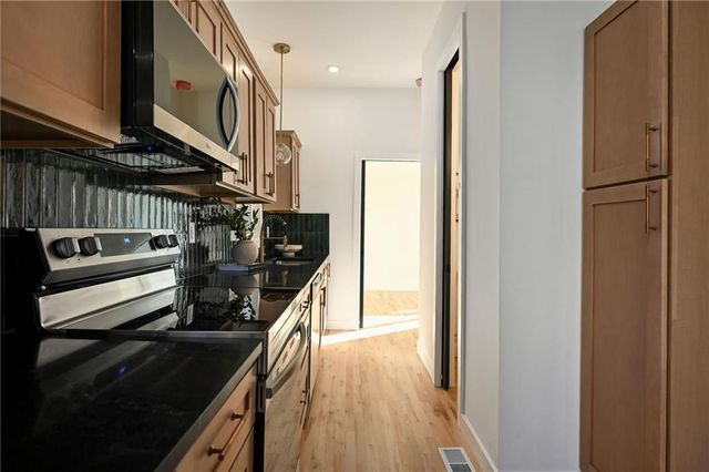 2331 Belleview Avenue, Kansas City, MO 64108