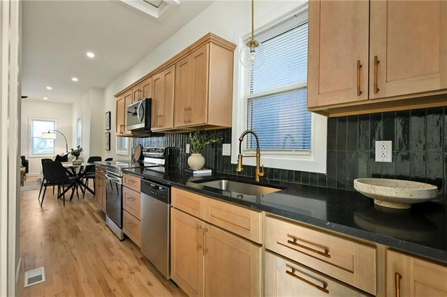 2331 Belleview Avenue, Kansas City, MO 64108