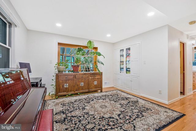 6217 PARK RD, Mclean, VA 22101
