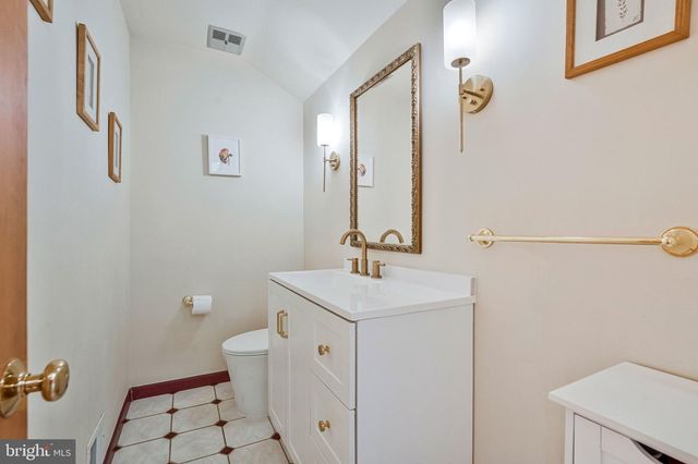 6217 PARK RD, Mclean, VA 22101