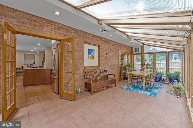 6217 PARK RD, Mclean, VA 22101