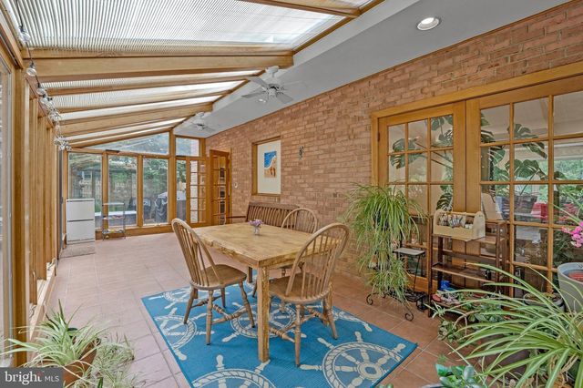 6217 PARK RD, Mclean, VA 22101