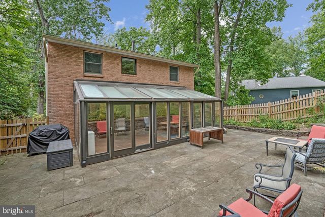 6217 PARK RD, Mclean, VA 22101