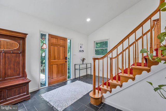 6217 PARK RD, Mclean, VA 22101