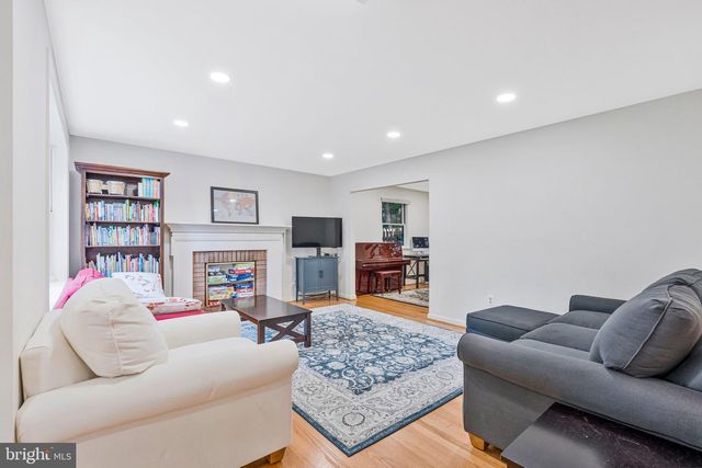 6217 PARK RD, Mclean, VA 22101