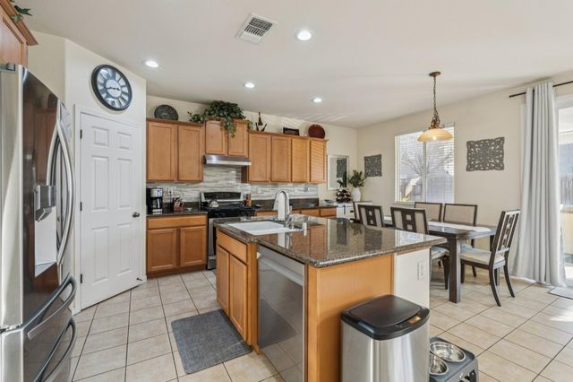 8525 Hawley Way, Elk Grove, CA 95624