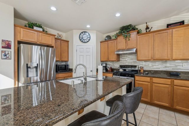 8525 Hawley Way, Elk Grove, CA 95624
